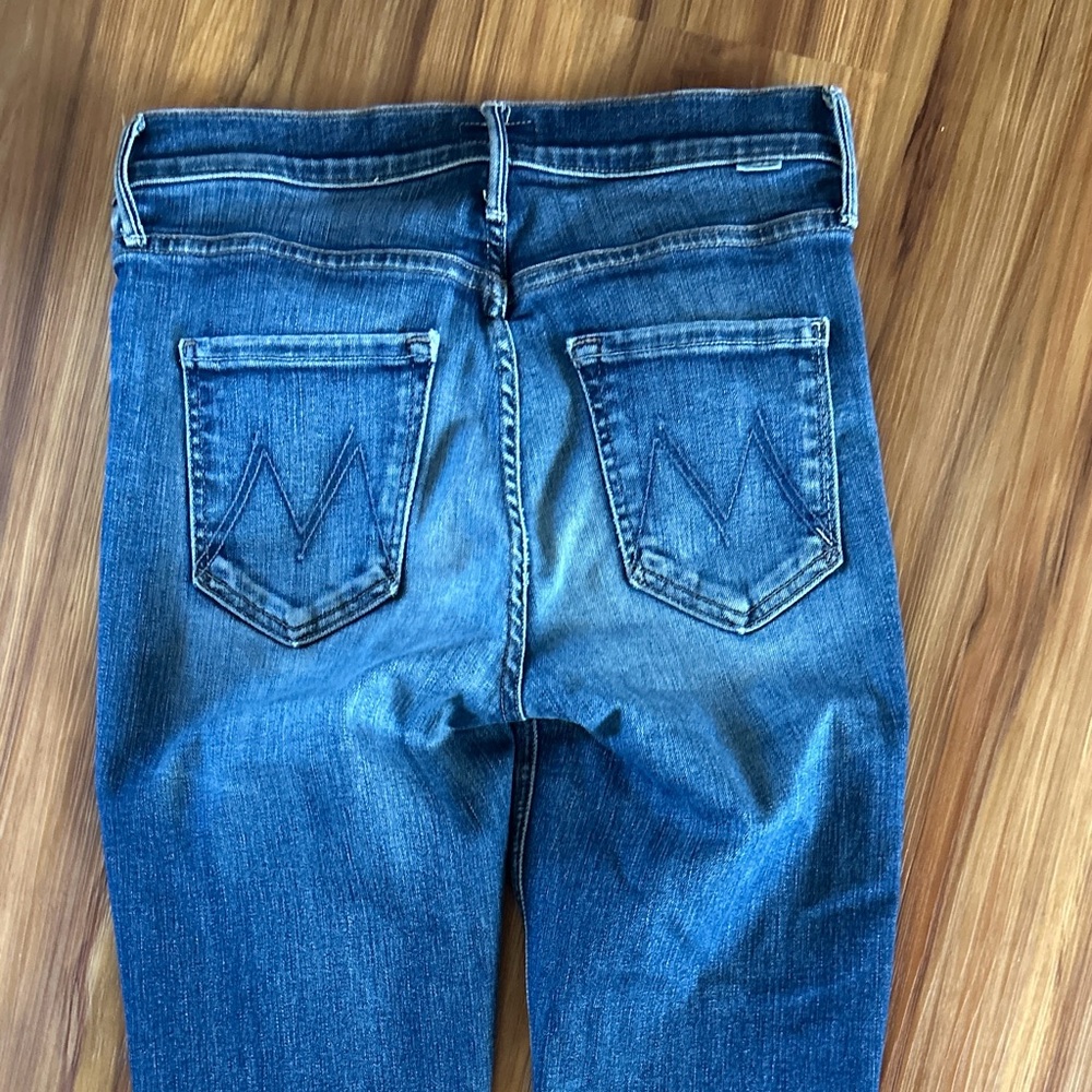 MOTHER Women's Skinny Jeans in Distressed Blue Denim - Picture 6 of 9